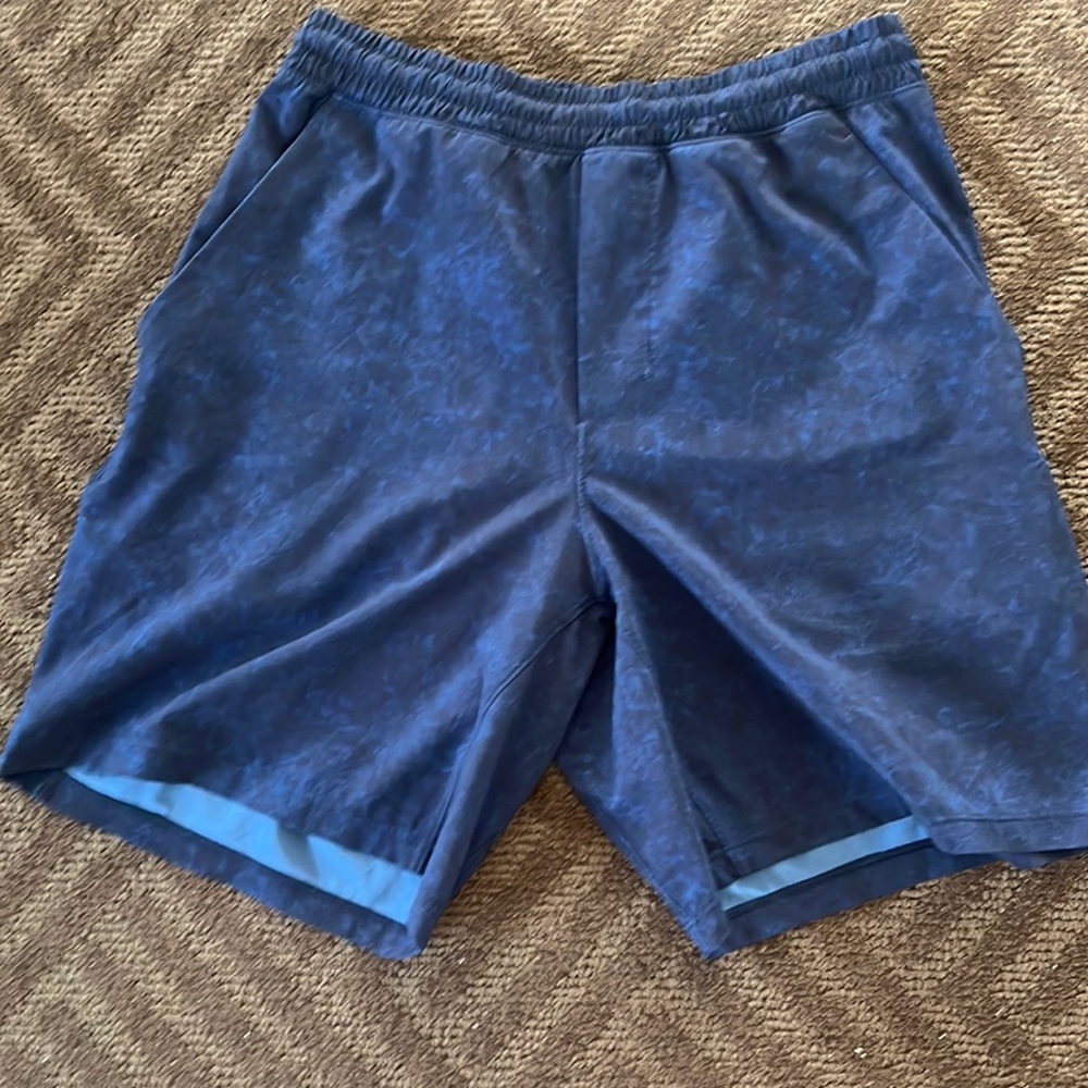 Men Lululemon PaceBreaker Short 7”